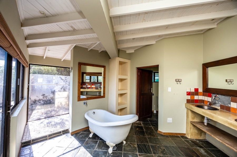 3 Bedroom Property for Sale in Kwelera Eastern Cape